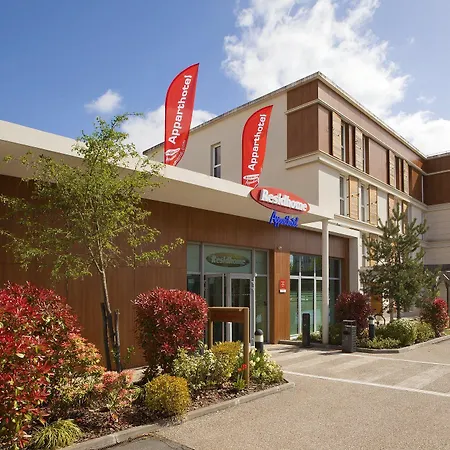 Aparthotel Residhome Paris-guyancourt