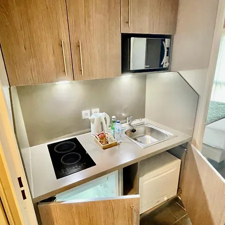 Residhome Paris-guyancourt 3* Guyancourt