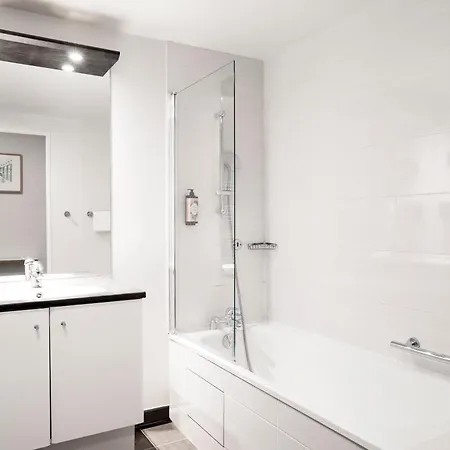 Residhome Paris-guyancourt Aparthotel Guyancourt