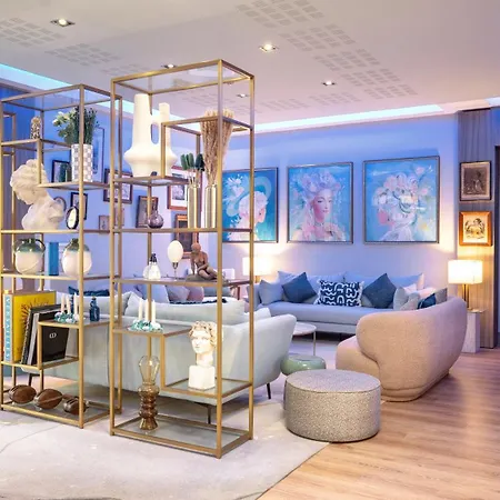 Residhome Paris-guyancourt 3*