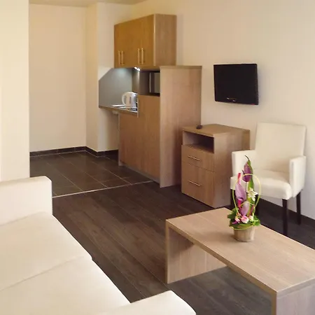 Residhome Paris-guyancourt