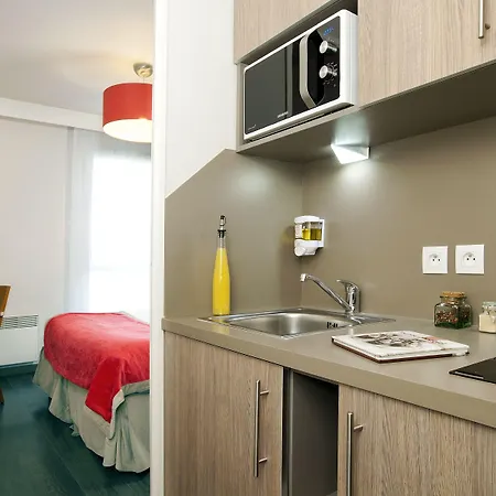 Residhome Paris-guyancourt Appart hôtel 3*