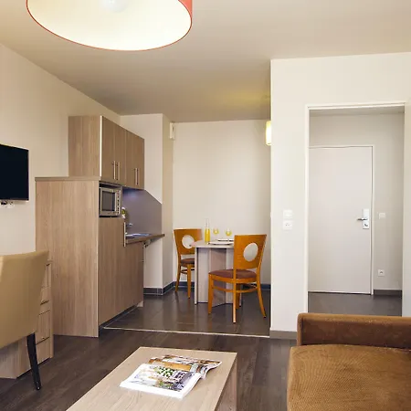 Residhome Paris-guyancourt 3* Guyancourt