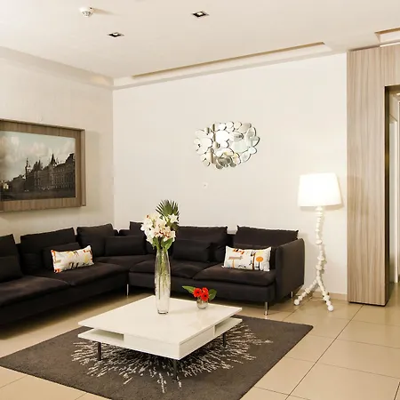 Residhome Paris-guyancourt 3* Guyancourt