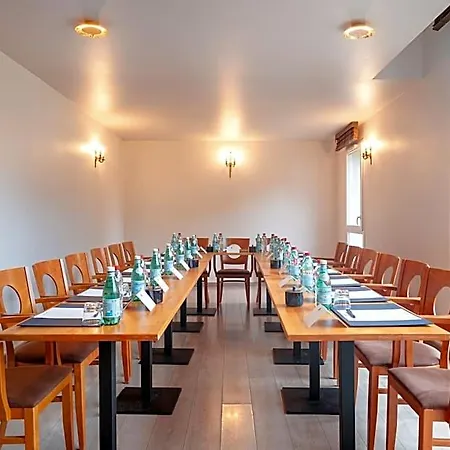 レジドホーム パリ グイヤンクール 3* ギュイヤンクール