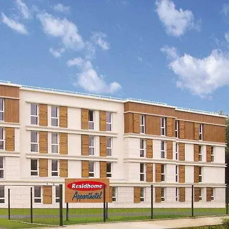 Aparthotel Residhome Paris-guyancourt 3*