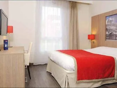 Residhome Paris-guyancourt 3*