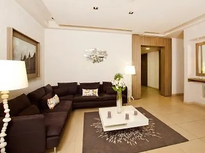 Residhome Paris-guyancourt 3*