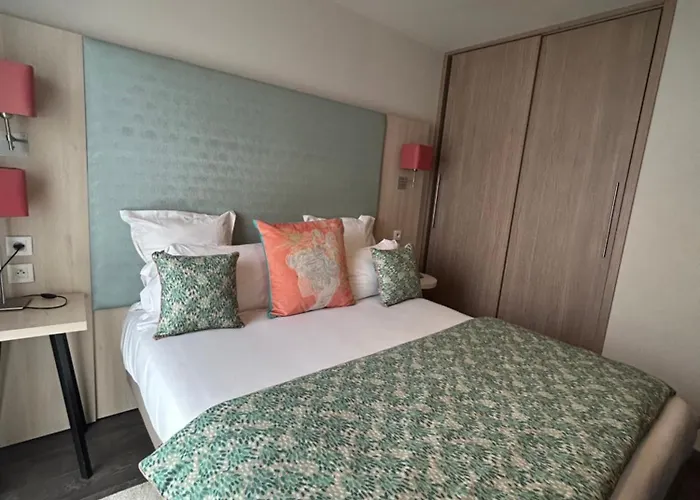 Residhome Paris-guyancourt Apartahotel