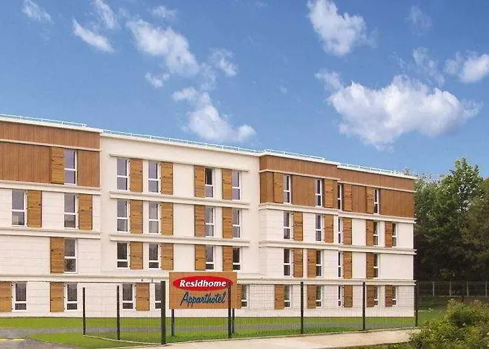 Apartahotel Residhome Paris-guyancourt 3*